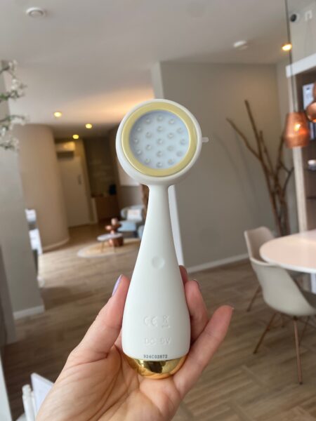 Rood LED licht huidverzorging, Rimpels verminderen met LED, Sonische gezichtsreiniging, Collageen stimulatie apparaat, LED gezichtsreiniger.